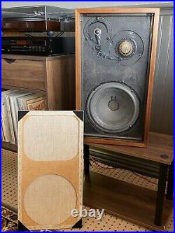 Acoustic Research AR-5 Speakers In Excellent Condition