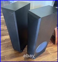 Acoustic Research AR-5 Tower Speakers (pair) withintegrated towered subwoofer