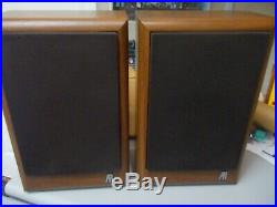 Acoustic Research AR 8b Vintage Bookshelf Speakers Consecutive S/Ns