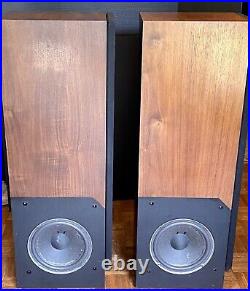 Acoustic Research AR 90 pair floor speakers 4 way 5 Driver Professionally Tested