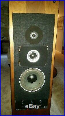 Acoustic Research AR 9 Speakers