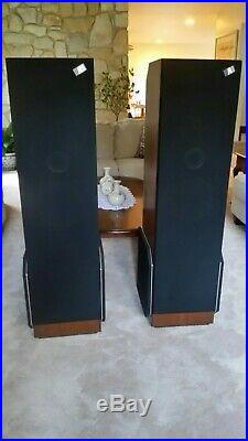 Acoustic Research AR 9 speakers