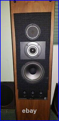 Acoustic Research AR-9 speakers