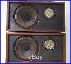 Acoustic Research (AR) AR-4 Loudspeaker (pair) in Oiled Walnut, Vintage, EC