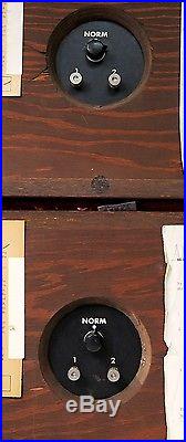 Acoustic Research (AR) AR-4 Loudspeaker (pair) in Oiled Walnut, Vintage, VGC