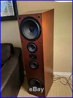 Acoustic Research AR Classic 30 Speakers