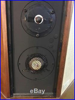 Acoustic Research AR LST2 Speakers Beautiful Cabinets & Grills Sweet Sound