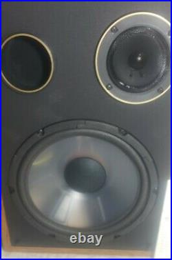 Acoustic Research AR Pair Vintage Sound Wonderful Beautiful Cabinets Speaker