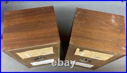 Acoustic Research Ar-2ax Speakers Nice