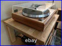 Acoustic Research ES-1 turntable