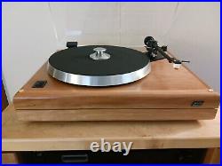 Acoustic Research ES-1 turntable