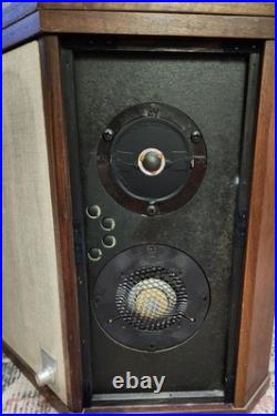 Acoustic Research LST-2 Speakers Pre-owned Untested Local Pick Up Only