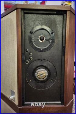 Acoustic Research LST-2 Speakers Pre-owned Untested Local Pick Up Only