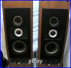 Acoustic Research Model AR9 Speakers==Gorgeous Walnut