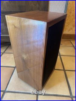 Acoustic Research Model AR-1W Speakers Pair