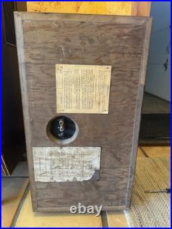 Acoustic Research Model AR-1W Speakers Pair