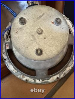 Acoustic Research Model AR-1W Speakers Pair