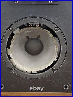 Acoustic Research Model AR-8BX Vintage Bookshelf Stereo AR Speakers Pair Read