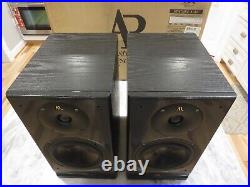Acoustic Research S-20 Black Bookshelf Speakers 2-Way Bass Reflex Original Box