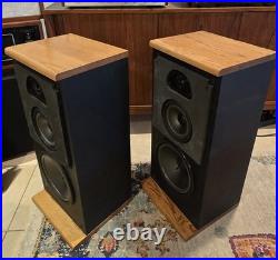 Acoustic Research TSW510 Floorstanding Speakers Pair Black with Wood