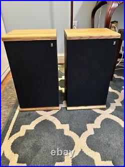 Acoustic Research TSW 210 Speakers