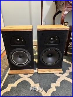 Acoustic Research TSW 210 Speakers