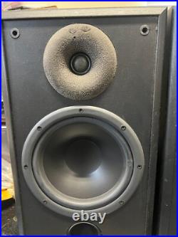 Acoustic Research Vintage AR 208 HO Bookshelf Speakers Pair Matching Serial #'s Acoustic Research Vintage AR 208 HO Bookshelf Speakers Pair Matching Serial #'s