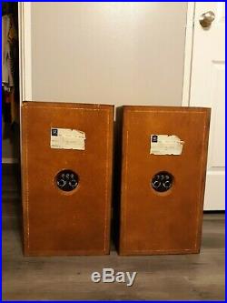 Acoustic Research ar5 vintage speakers (pair)