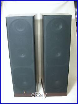 Acoustic Researh Classic Model 18 Speakers Vintage Pair Speakers USA Made Great