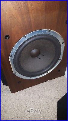 Acoustic research original AR9 speakers pair in excellent condition