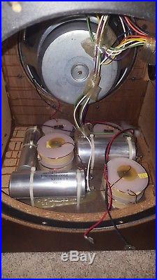 Acoustic research original AR9 speakers pair in excellent condition