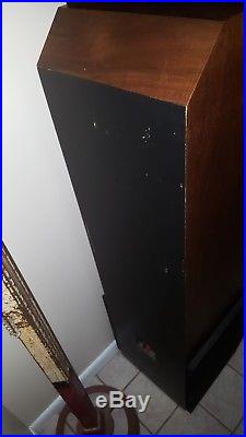 Acoustic research original AR9 speakers pair in excellent condition