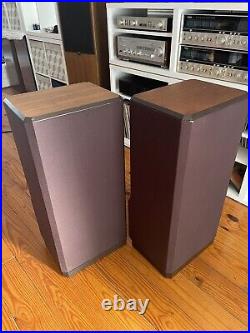 Acoustic research speakers AR 93 S