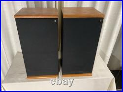 Acoustic research speakers TSW 410