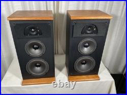 Acoustic research speakers TSW 410