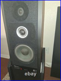 Ar90 Speakers (Pair)? Near Mint Condition? Rare