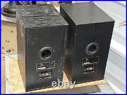 Ar-s20 Acoustic Research Two Way Bookshelf Speakers (made In Poland)