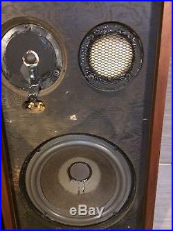 BEAUTIFUL Acoustic Research 2ax Speakers In Original Boxes