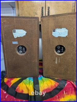 Early Oiled Walnut Acoustic Research AR 2ax speakers Pair Nice