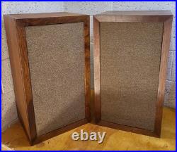 Historic Acoustic Research AR-3 Speakers. See Photos Historic Acoustic Research AR-3 Speakers. See Photos