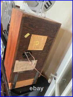 Historic Acoustic Research AR-3 Speakers Totally original