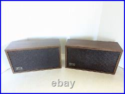 KLH Model Fifty Vintage Rare Frequency Contouring Acoustic Suspension Speakers KLH Model Fifty Vintage Rare Frequency Contouring Acoustic Suspension Speakers