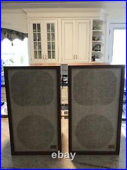 Mint Acoustic Research AR-5 Speakers Walnut Cabinets Serial 30551/30561 24x14x12