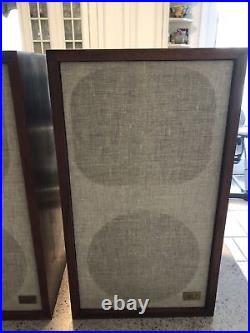 Mint Acoustic Research AR-5 Speakers Walnut Cabinets Serial # 30559/30563
