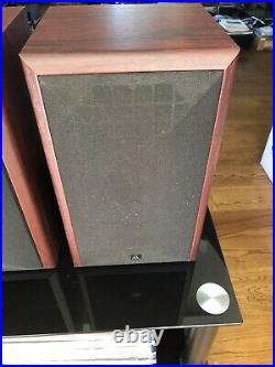 Mint Acoustic Research Pair Bookshelf AR 206 HO Speakers #875 Perfect Condition