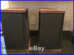 Mint Pair (2) Acoustic Research TSW 110 AR Bookshelf Speakers #08677 #08678