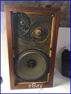 Nice Pair Acoustic Research Model AR3a Speakers WORKS
