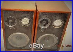 Nice Pair Of Acoustic Research Ar2ax Speakers
