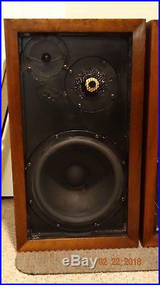 Nice Pair Of Acoustic Research Ar3a Speakers Litely Restored