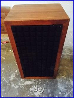 One Acoustic Research AR-3 Loudspeaker Oiled-Walnut